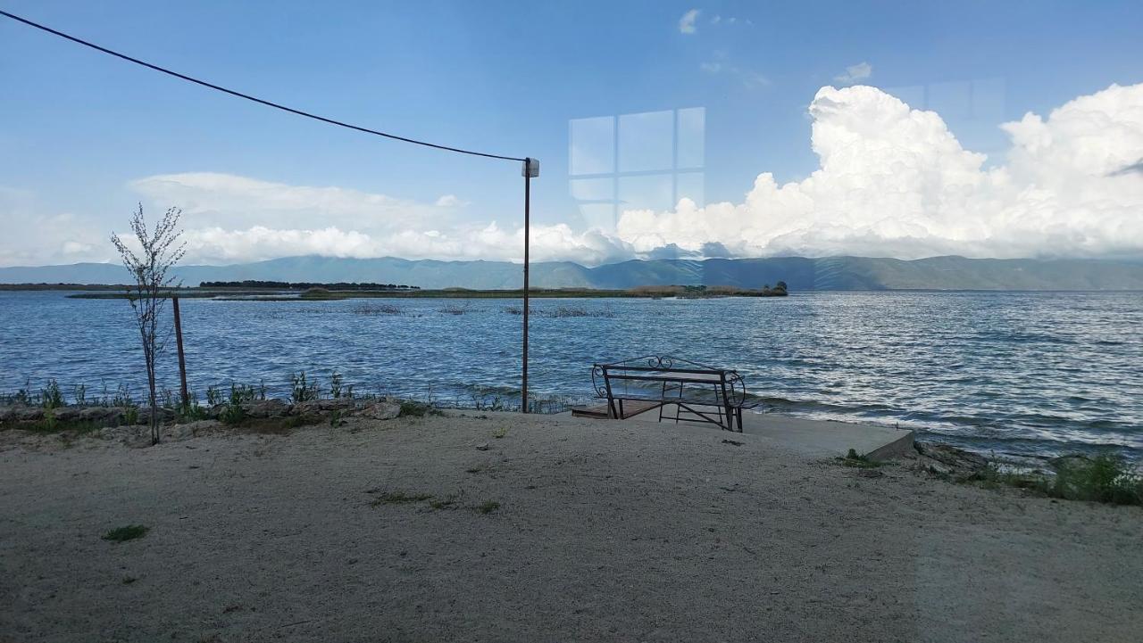 Sevan - Tsovazard Beach House Екстериор снимка